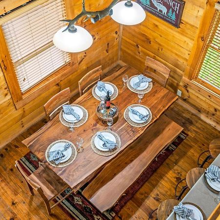 Charming Cabin W/ Hot Tub, Game Room, Top Location Pigeon Forge Εξωτερικό φωτογραφία