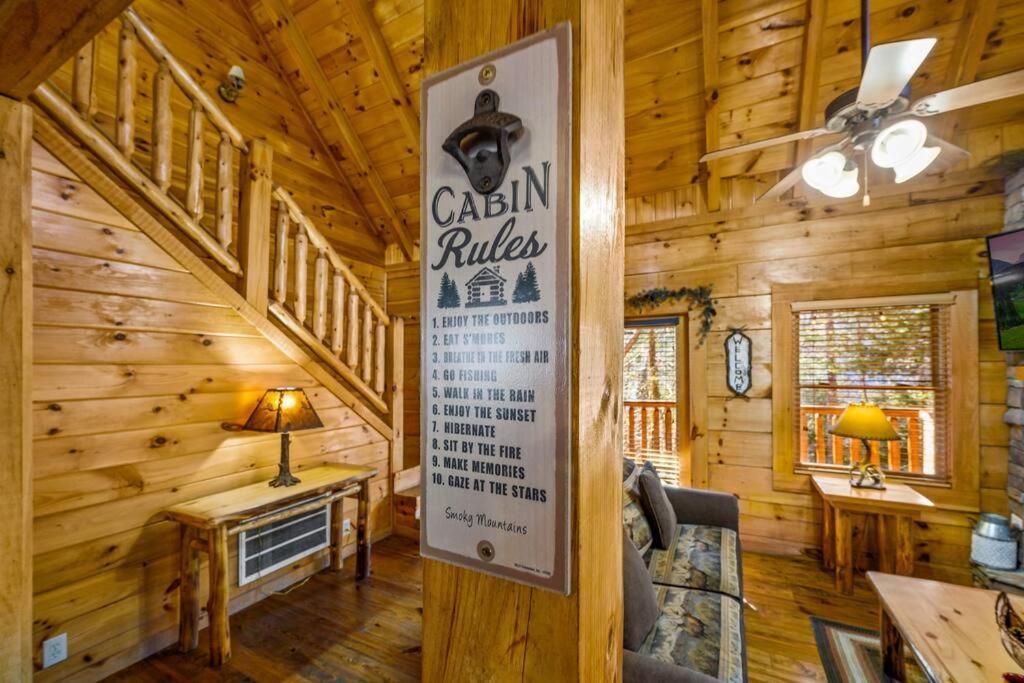 Charming Cabin W/ Hot Tub, Game Room, Top Location Pigeon Forge Εξωτερικό φωτογραφία