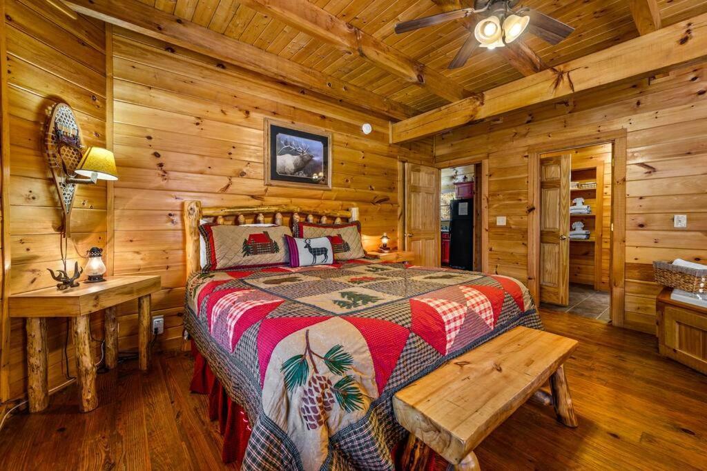 Charming Cabin W/ Hot Tub, Game Room, Top Location Pigeon Forge Εξωτερικό φωτογραφία