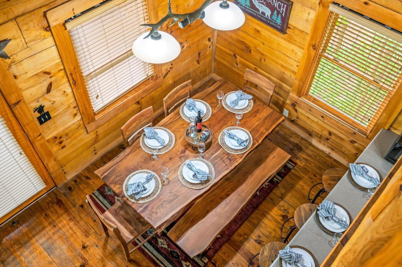 Charming Cabin W/ Hot Tub, Game Room, Top Location Pigeon Forge Εξωτερικό φωτογραφία