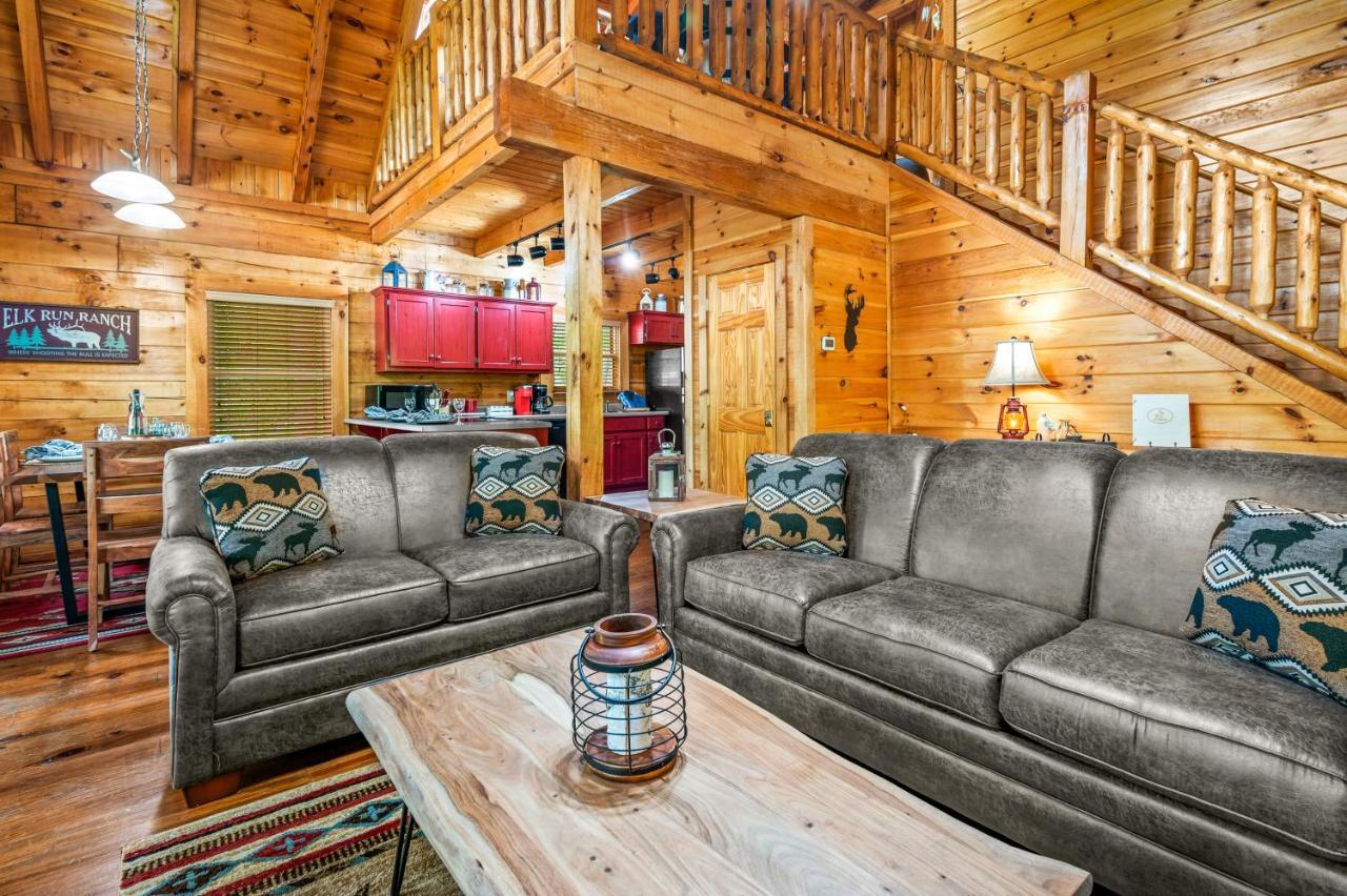 Charming Cabin W/ Hot Tub, Game Room, Top Location Pigeon Forge Εξωτερικό φωτογραφία