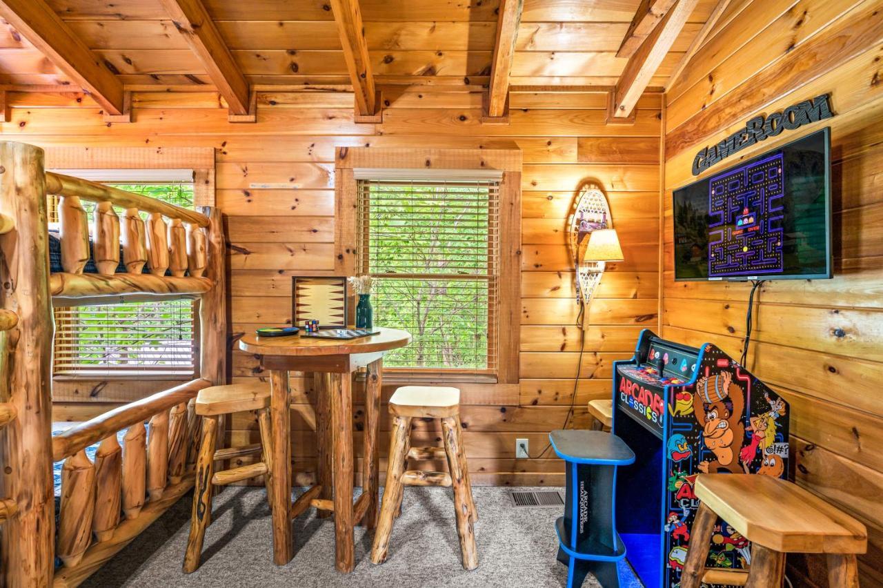 Charming Cabin W/ Hot Tub, Game Room, Top Location Pigeon Forge Εξωτερικό φωτογραφία