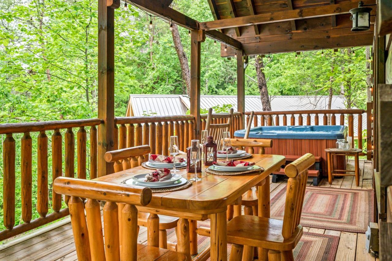 Charming Cabin W/ Hot Tub, Game Room, Top Location Pigeon Forge Εξωτερικό φωτογραφία