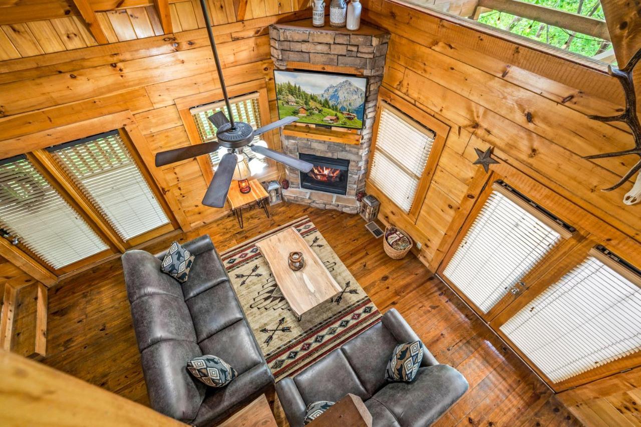 Charming Cabin W/ Hot Tub, Game Room, Top Location Pigeon Forge Εξωτερικό φωτογραφία